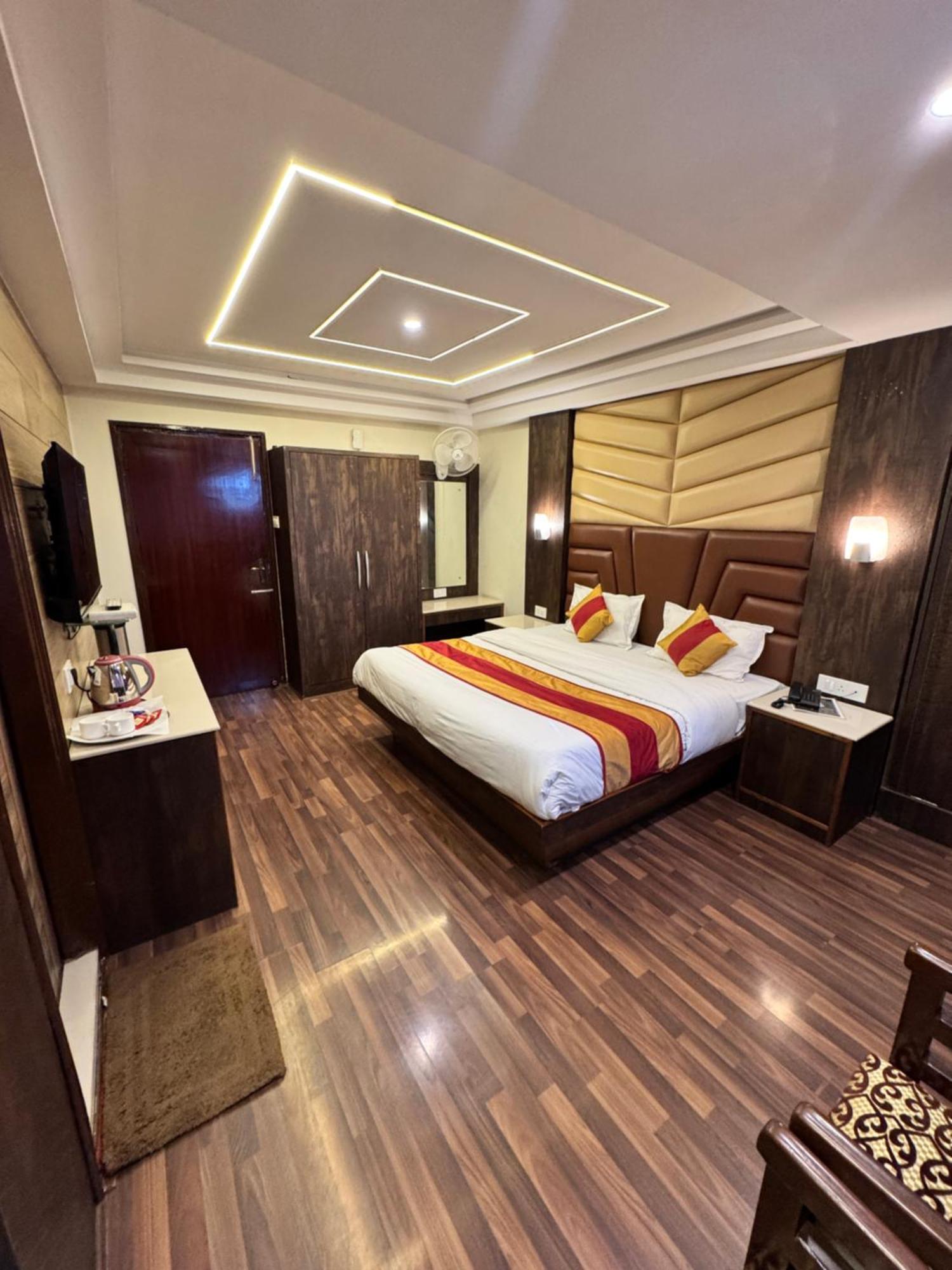 Victory Hotel And Restaurant By Gs Hospitality Shimla Ngoại thất bức ảnh